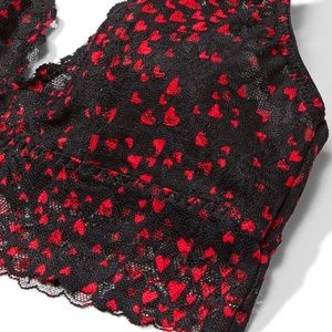 NEW Victoria secret bralette and panty set tiny red black hearts